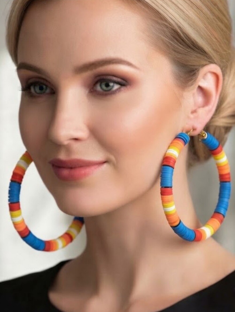 Extra-large hoop earrings featuring Heishi clay beads, boasting a boho-ret 8 Cm
